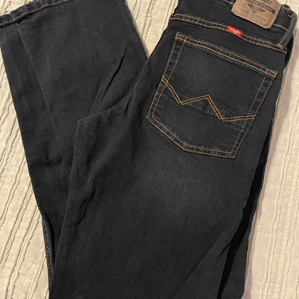 Wrangler Premium Men's Blue Jeans